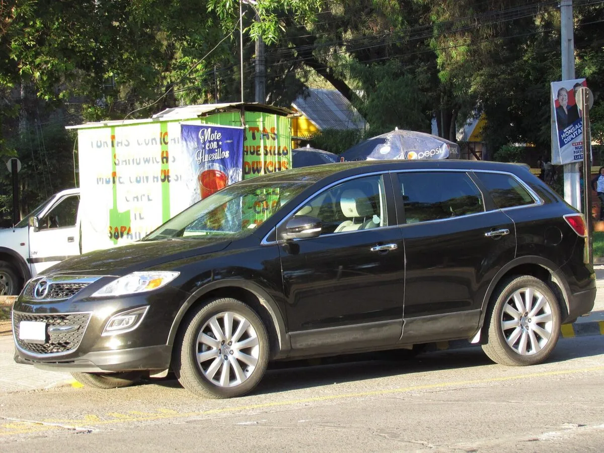 Mazda CX-9 з двигуном 3.7 V6