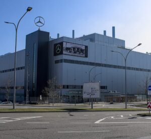 Завод Mercedes-Benz у Зіндельфінгені