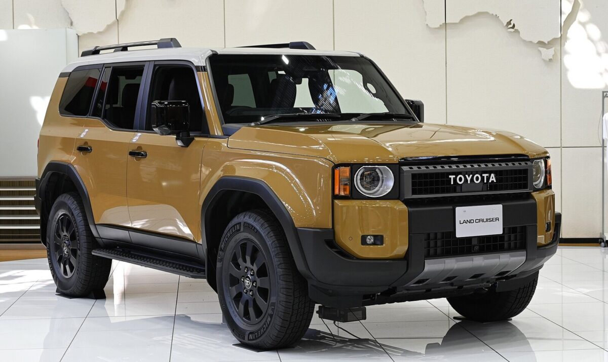 Toyota Land Cruiser Prado 250 з круглими фарами