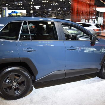 Toyota RAV4 — найпопулярніша нова модель в Україні