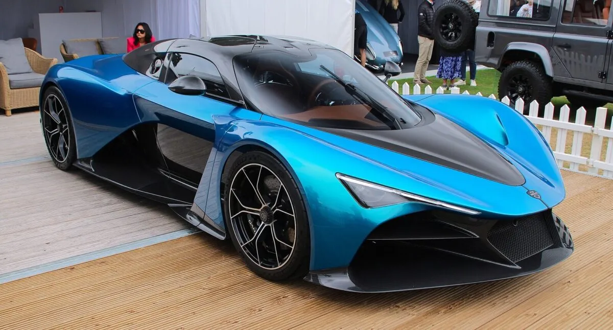 Zenvo Aurora Tur с гибридным V12 Mjølner