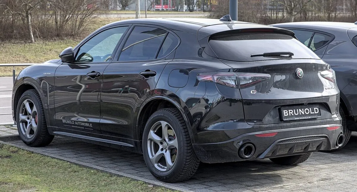 Alfa Romeo Stelvio після оновлення 2023 року