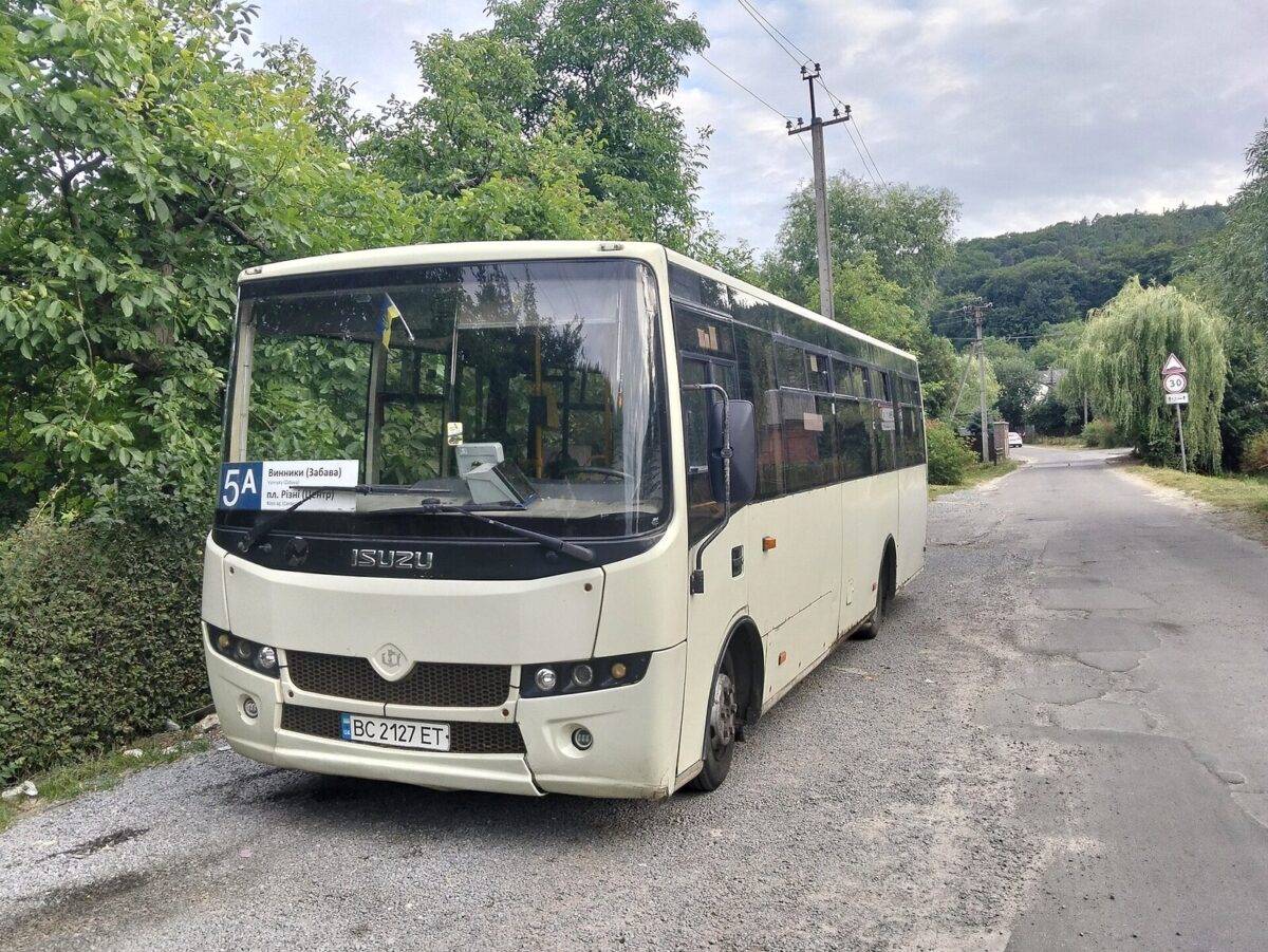 Автобус Ataman A092H6 на маршруті