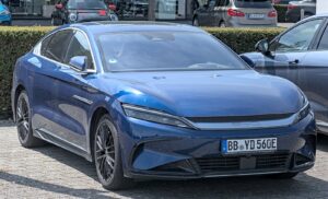 BYD покаже Da Han 13 жовтня. Що відомо про седан із запасом ходу 1 008 км