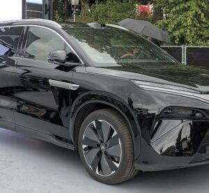 BYD Tang L EV, у Європі — Atto 8