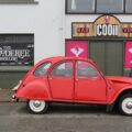 Класичний червоний Citroën 2CV