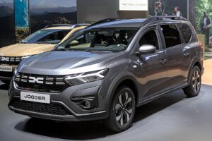 Новий Dacia Jogger уперше отримає електроверсію. Що відомо про друге покоління семимісника