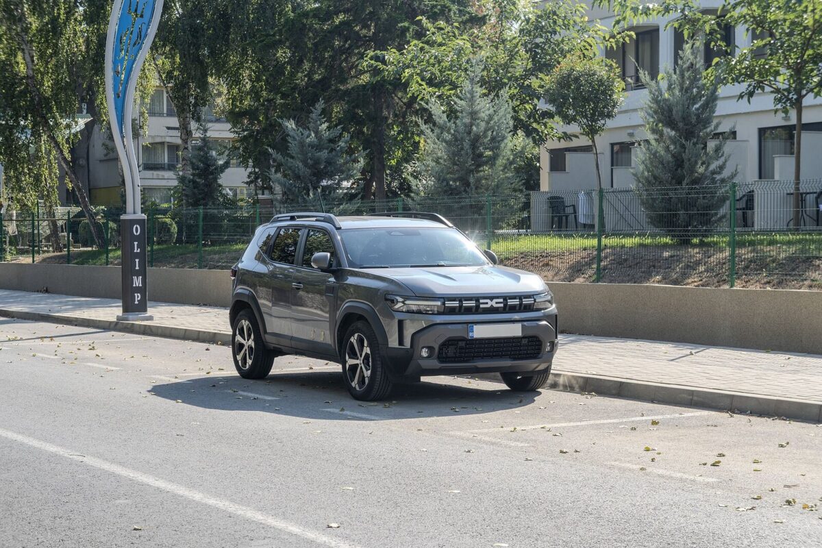Duster третього покоління під маркою Dacia в Румунії — в Україні ця модель продається як Renault