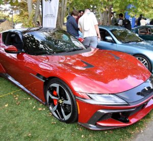 Звичайний Ferrari 12Cilindri — на фото не версія Manuale