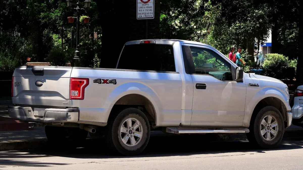 Ford F-150 XLT 4x4 2018 года