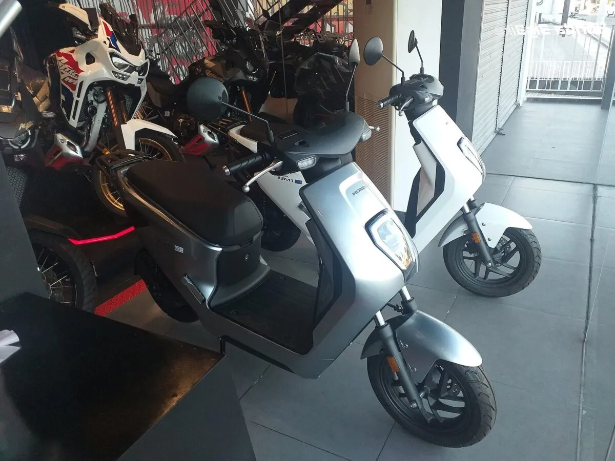 Honda EM1 e: в салоне Honda