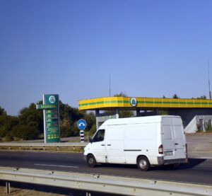 АЗС на трасі біля Ладижинки, Вінницька область