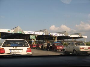 «Гібрид розмитнюють за 100 євро акцизу» — неправда. П’ять міфів про ввезення гібридів