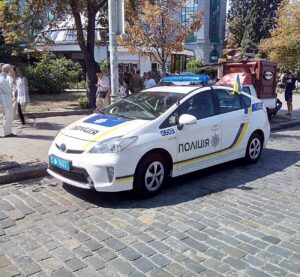 Автомобіль патрульної поліції на вулиці Інститутській у Києві