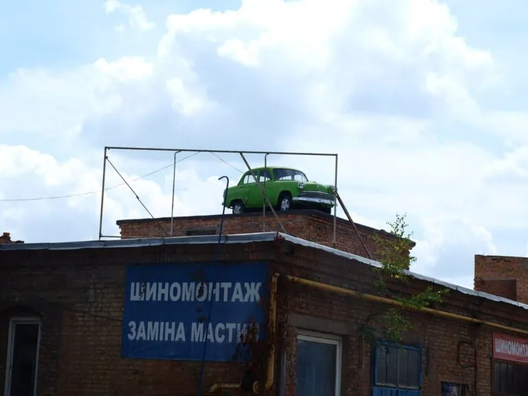 Від 11 до 38 тисяч гривень коштує цієї осені перевзути авто на нові зимові шини
