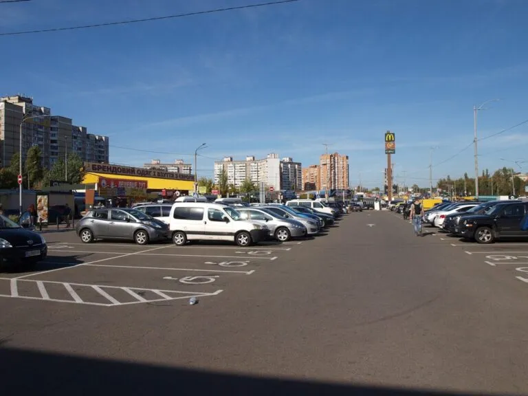 Сірий відібрав у білого першість серед нових авто і відірвався вже на дев’ять пунктів