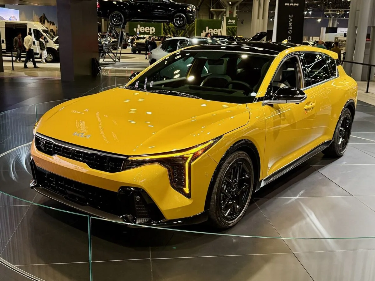Kia K4 хетчбек