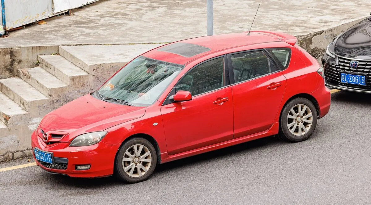 Mazda 3 первого поколения (BK), хэтчбек