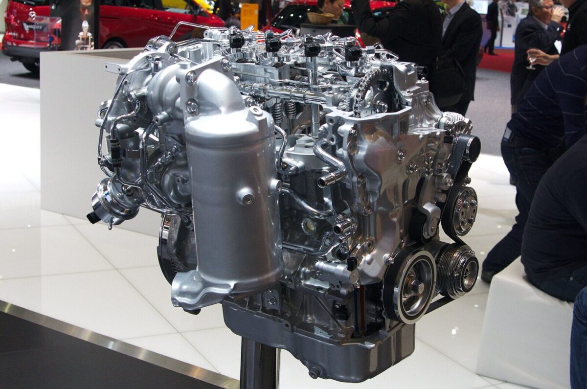Дизельний двигун Mazda Skyactiv-D 2.2