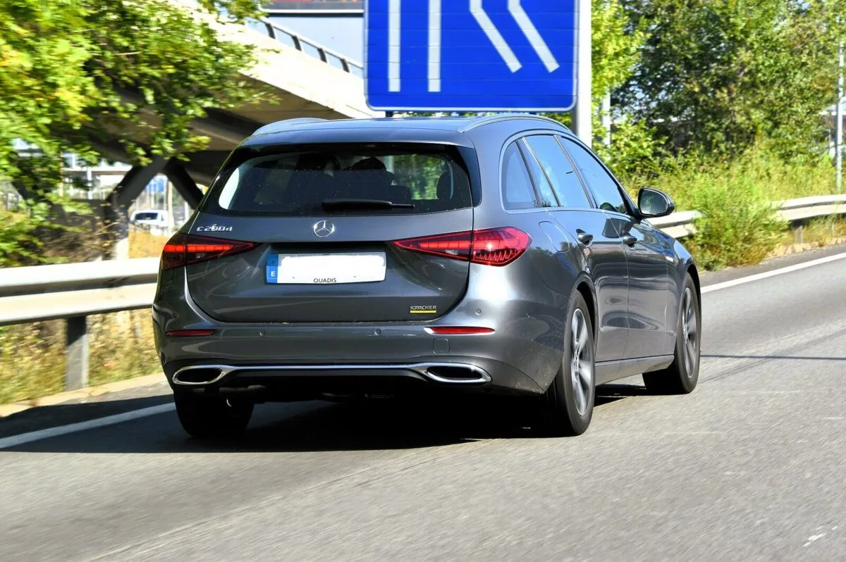 Mercedes-Benz C-Class Estate сзади