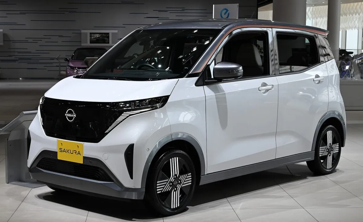 Электрический кей-кар Nissan Sakura
