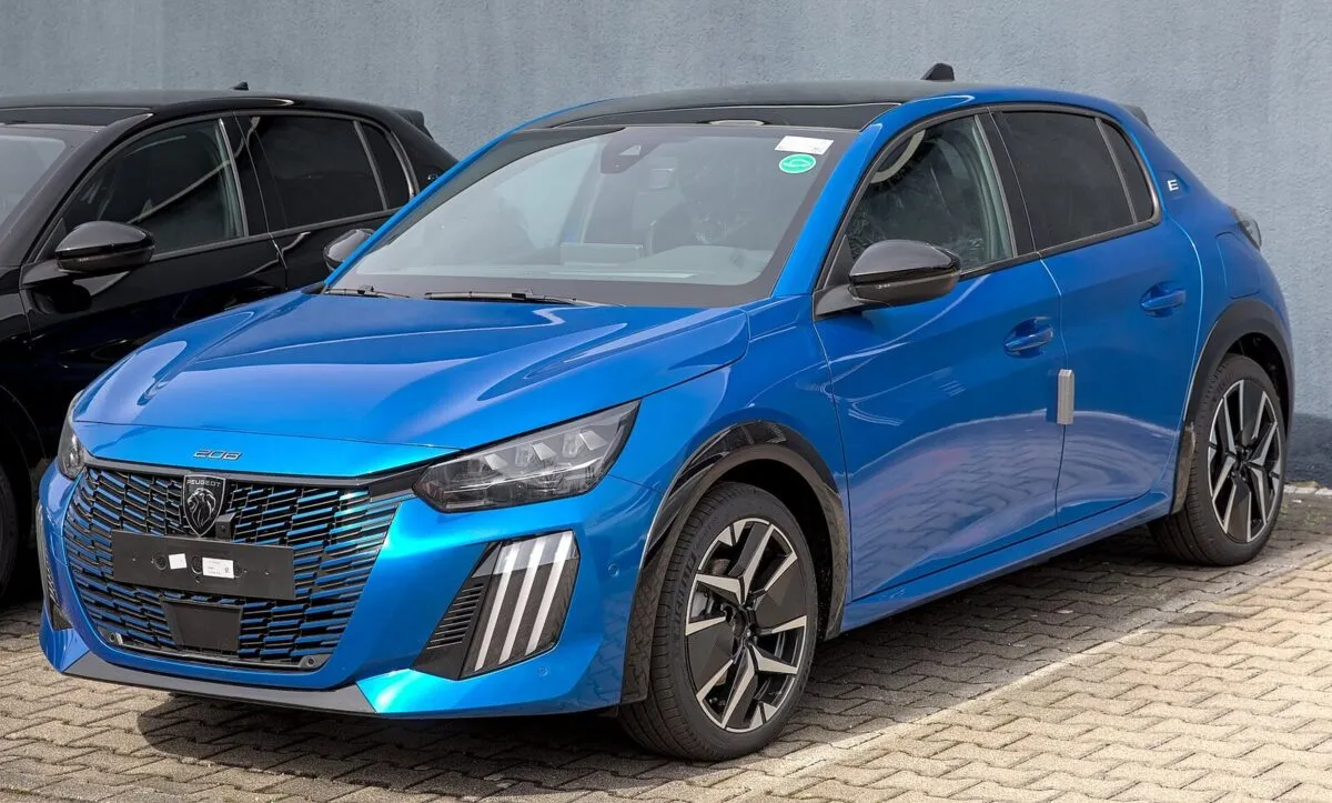 Peugeot e-208 після рестайлінгу