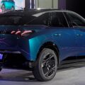 Електричний кросовер Peugeot E-3008