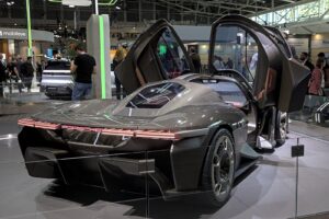 Над 911 з’явиться ще одна модель. Що Porsche вже сказала про суперкар Mission S