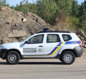 Службовий Renault Duster патрульної поліції України