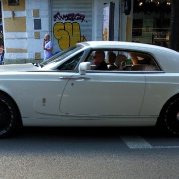 Rolls-Royce Phantom Coupé на вулиці Одеси