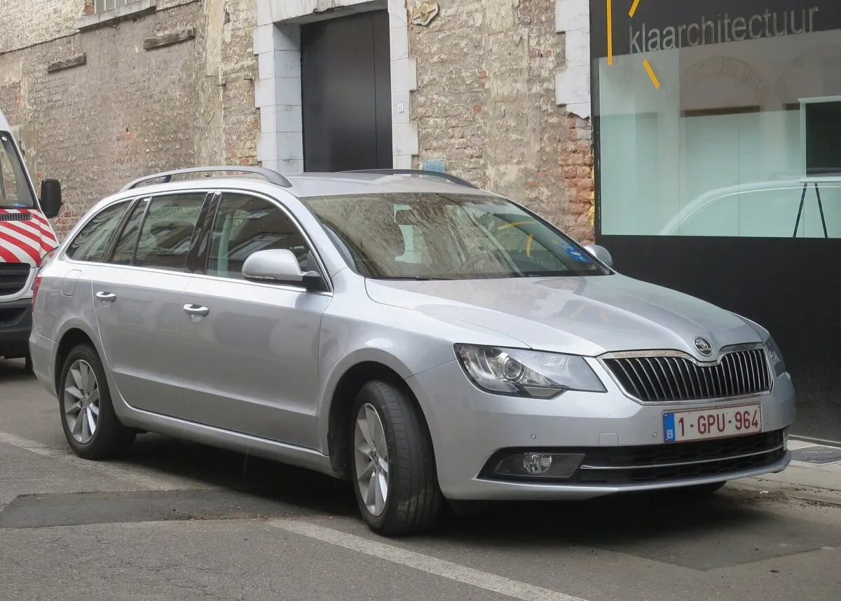 Škoda Superb Combi второго поколения