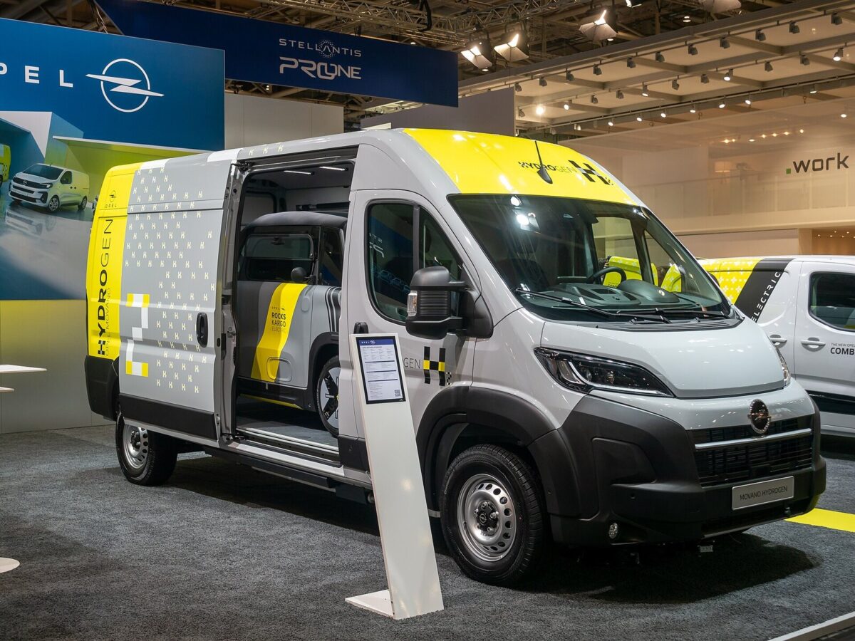 Stellantis і Renault не об’єднаються — чутки спростовано