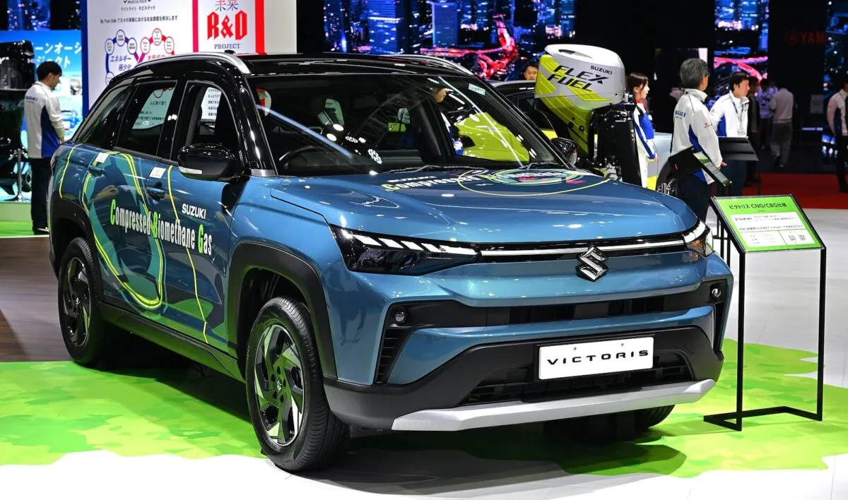 Suzuki Victoris на виставці