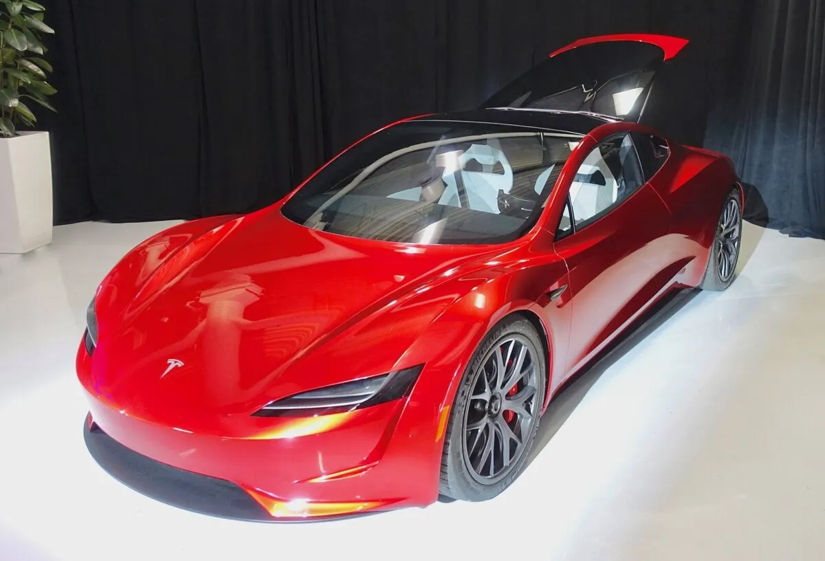 Прототип Tesla Roadster 2017 року