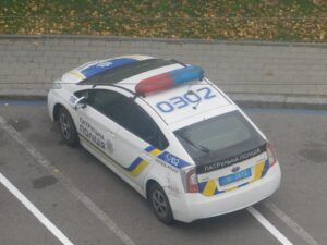 «З 1 жовтня» і 425 гривень: п’ять міфів про фари за містом