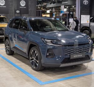 Toyota RAV4 шостого покоління на автосалоні в Цюриху