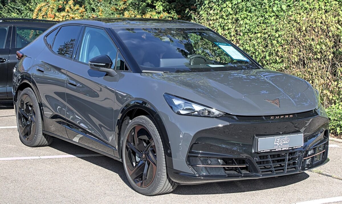 Cupra Tavascan VZ2 (огляд)