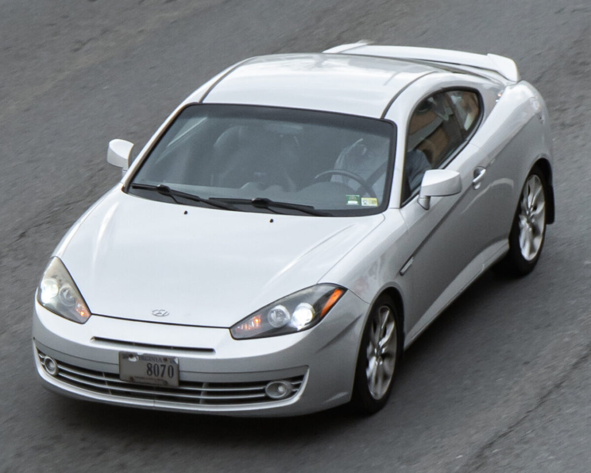 Hyundai Tiburon став трициклом поза правилами