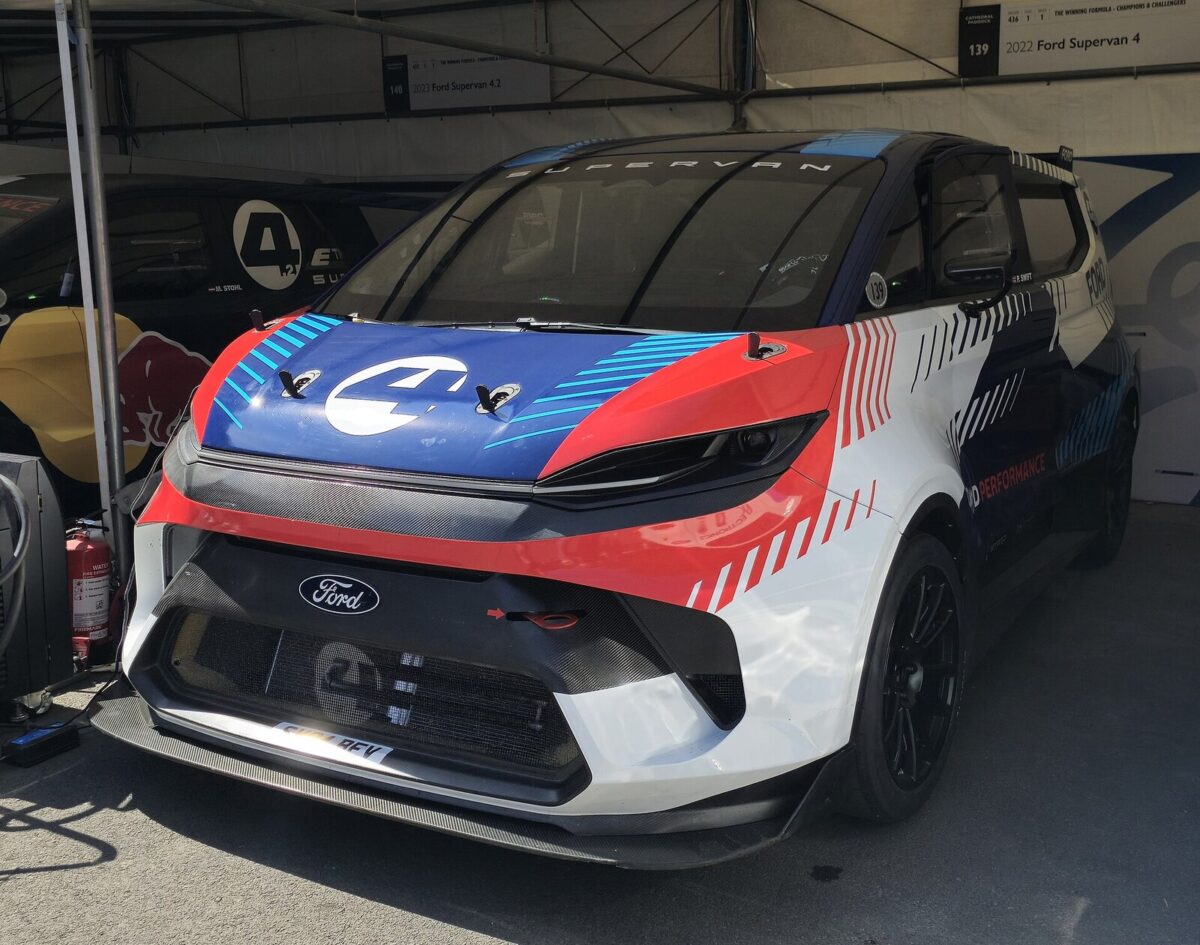 Електрован Ford приголомшив часом на «Зеленому пеклі»