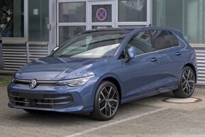 Volkswagen поставив на паузу електричний Golf, бо бракує грошей