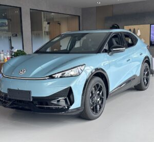 Електромобіль Volkswagen ID. Unyx 06 у китайському салоні