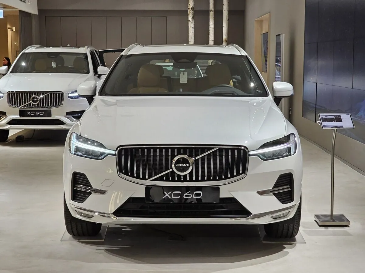 Volvo XC60 другого покоління